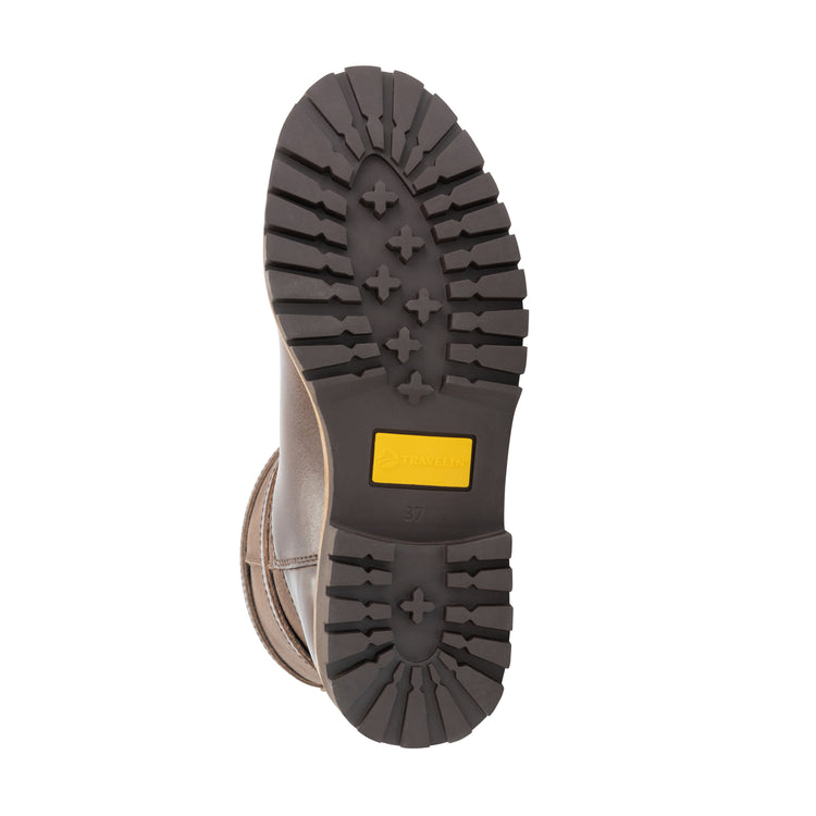 Sweden Dark brown UNS